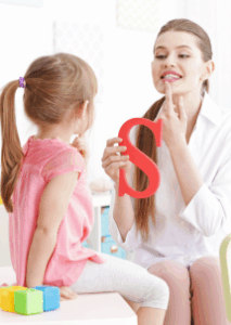 Lee más sobre el artículo La conexión entre la higiene oral y el lenguaje